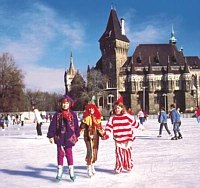 Eislaufbahn hinter dem Heldenplatz in Budapest