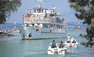 Hafeneinfahrt im Siófok