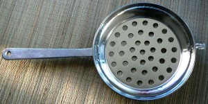 Sptzle- bzw. Knobbenreibe