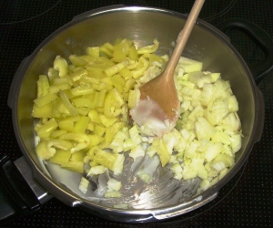 Pörkölt Zubereitung - Schritt 1
